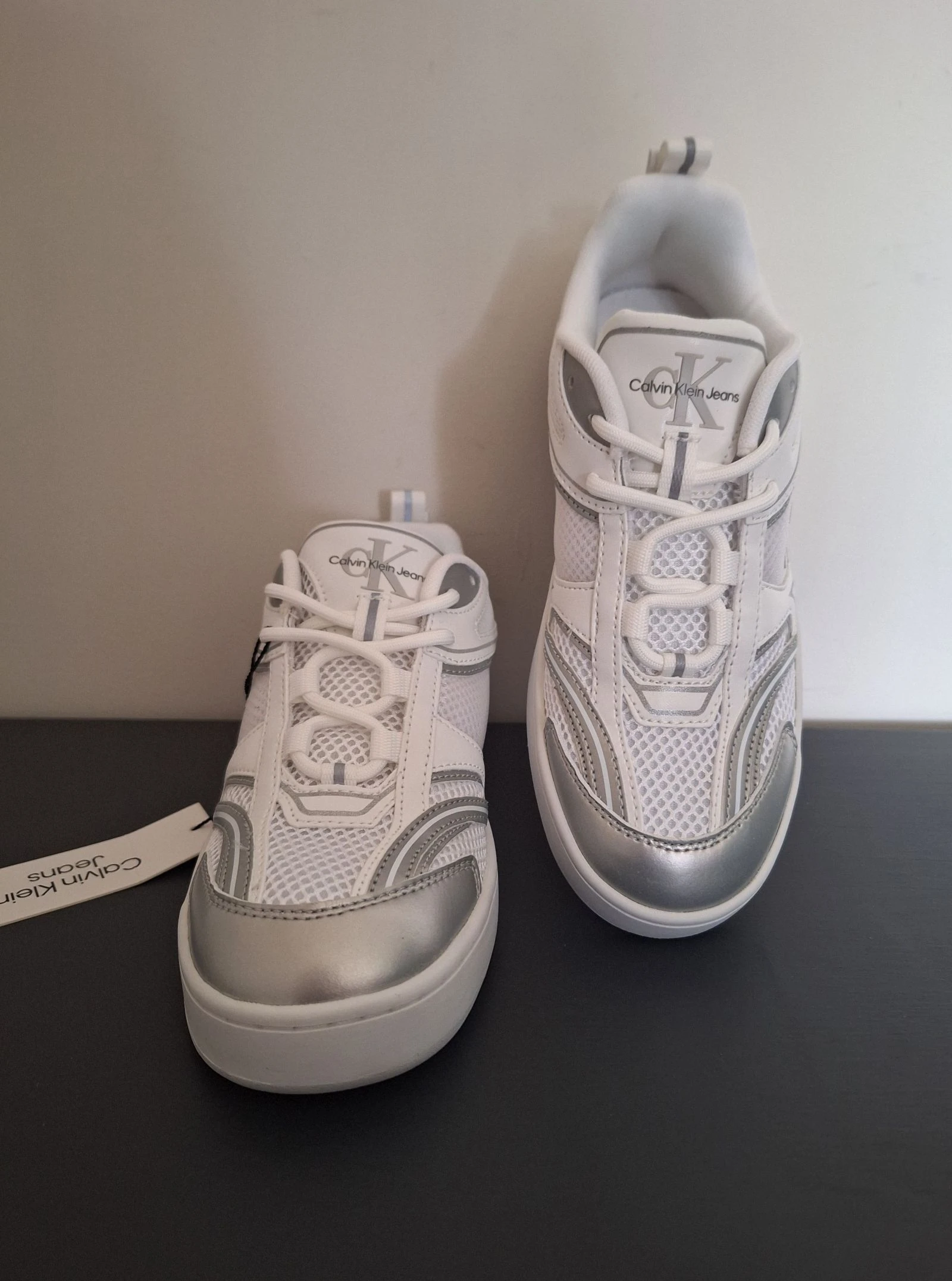 Tênis unissex branco com prata Calvin Klein novo tamanho 36 – photo 3